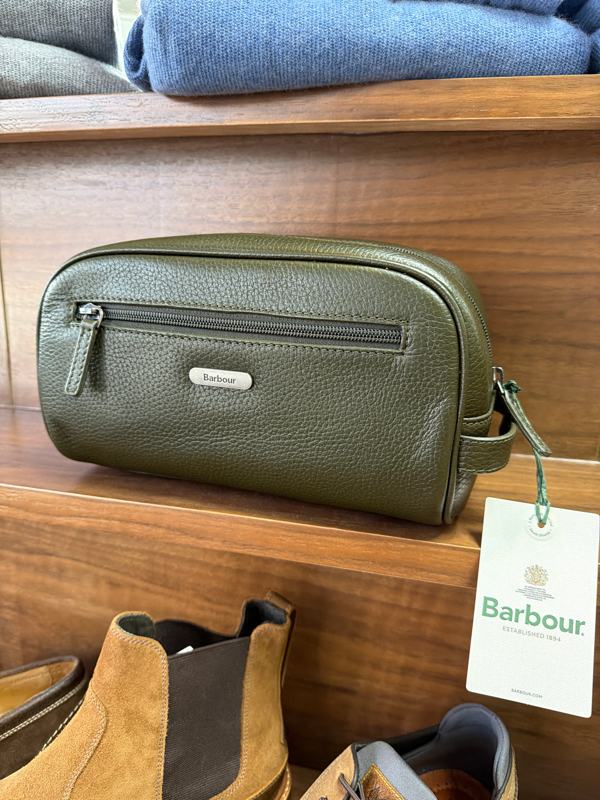 Barbour Brunton Leather Washbag